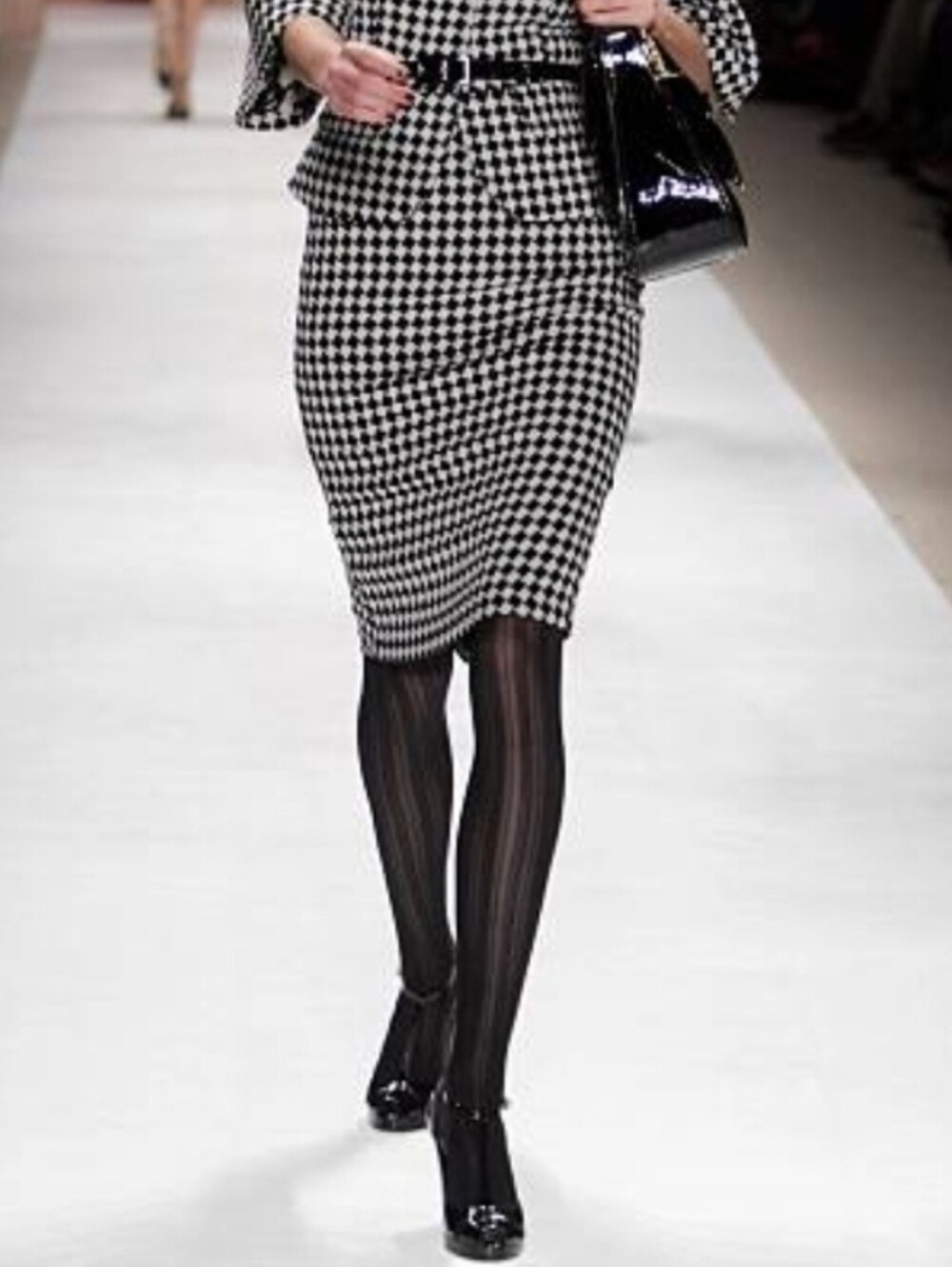 Vintage Tracy Reese Checkered Midi Skirt Black White Trumpet Size 4 Maximalist - Picture 7 of 7